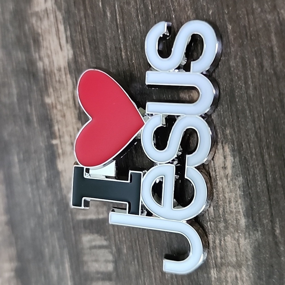 I Love Jesus  pin    I❤️Jesus Brooch Pin